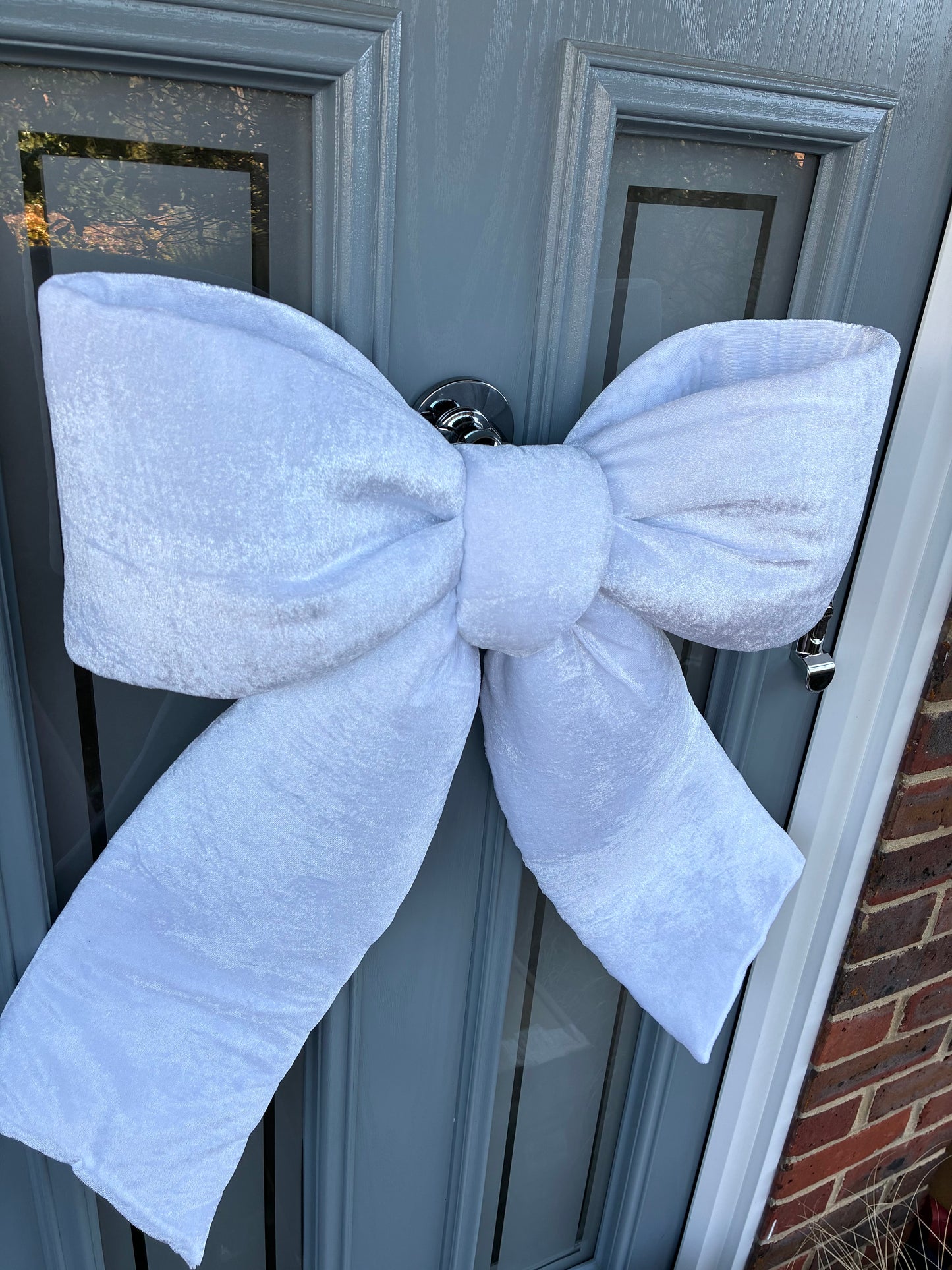 White Velvet Door Bow