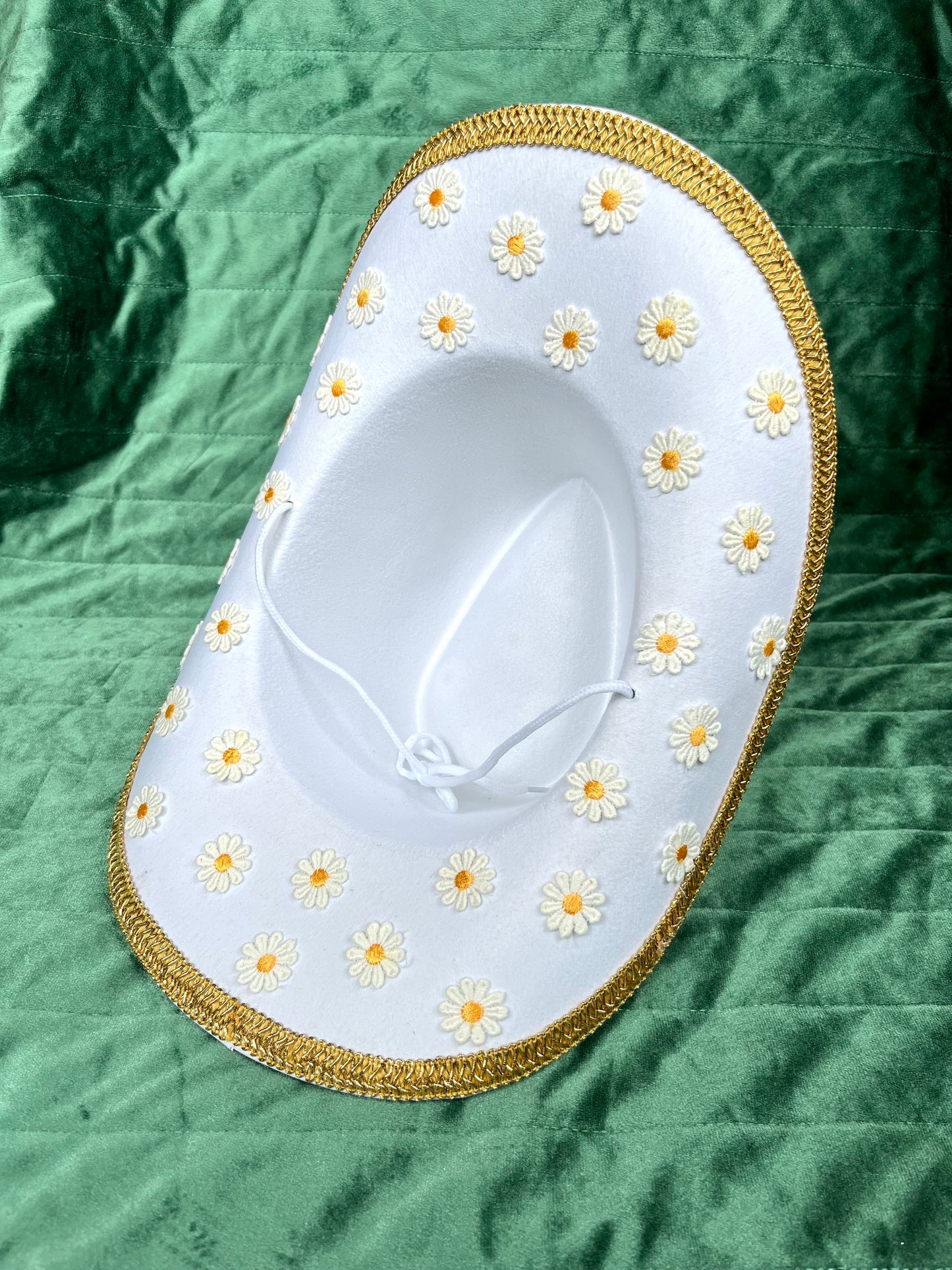 White Daisy Cowboy Hat