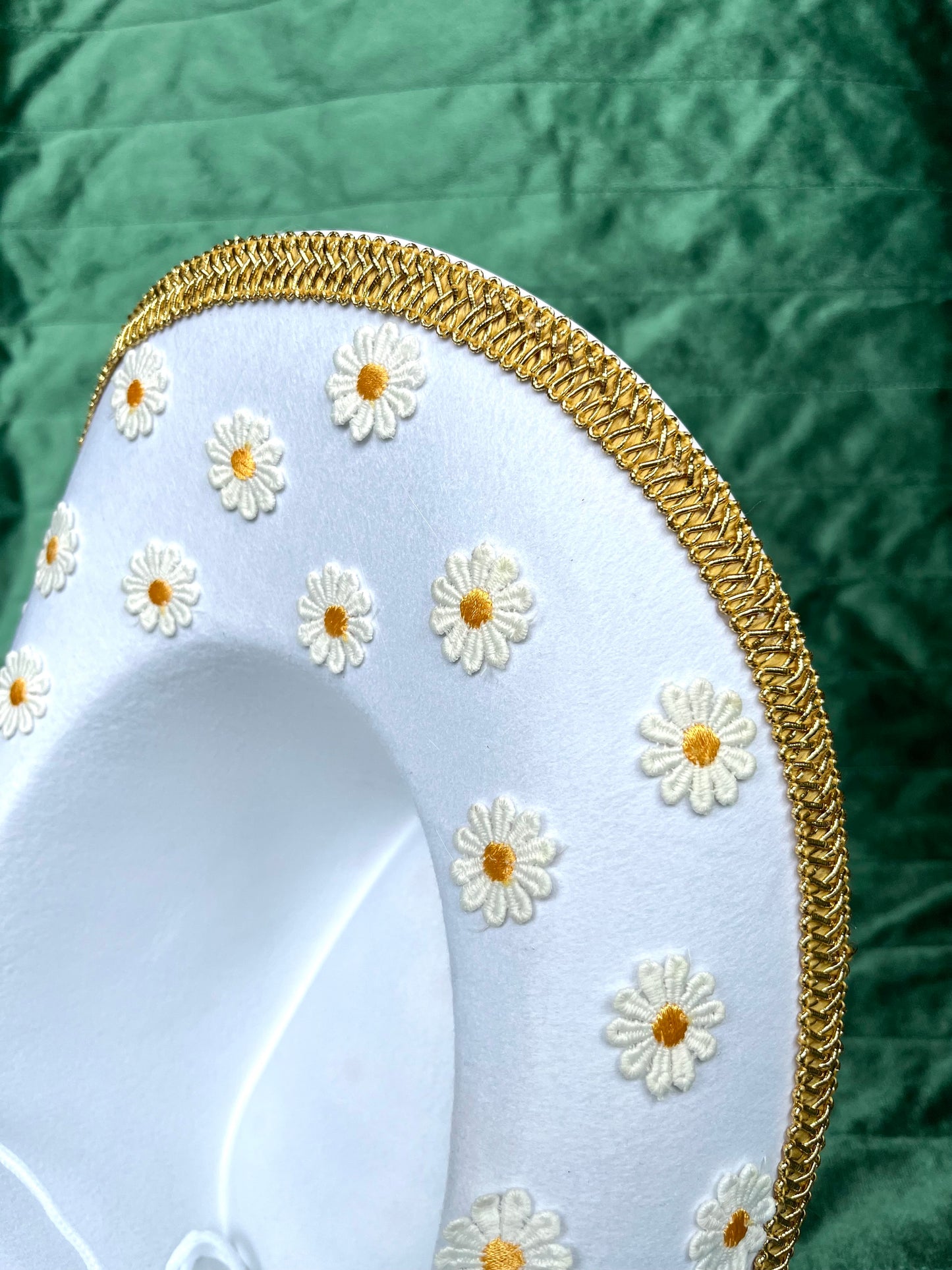 White Daisy Cowboy Hat