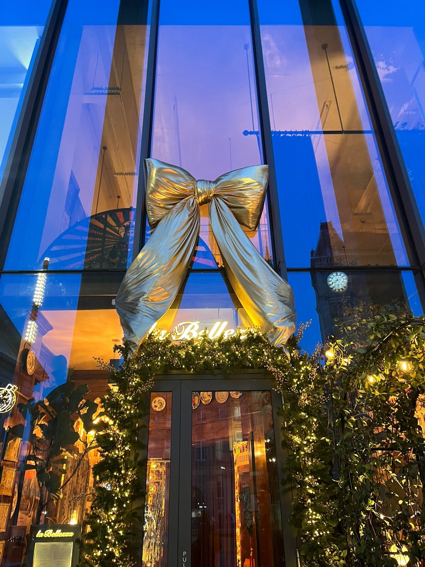 Giant Bow in Metallic Gold