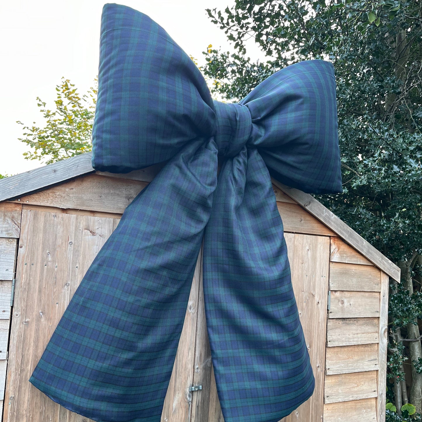 Black Watch Giant Bow